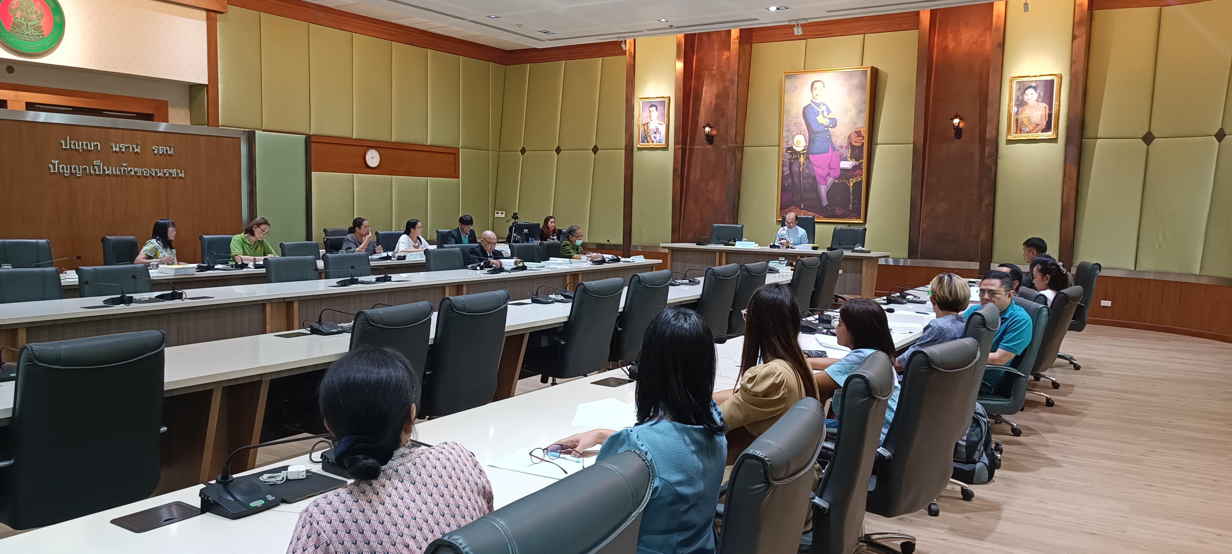 การประชุมคณะกรรมการกลั่นกรองหลักสูตรและวิชาการ   ครั้งที่ 8/2568  วันพุธที่ 25 มิถุนายน 2568