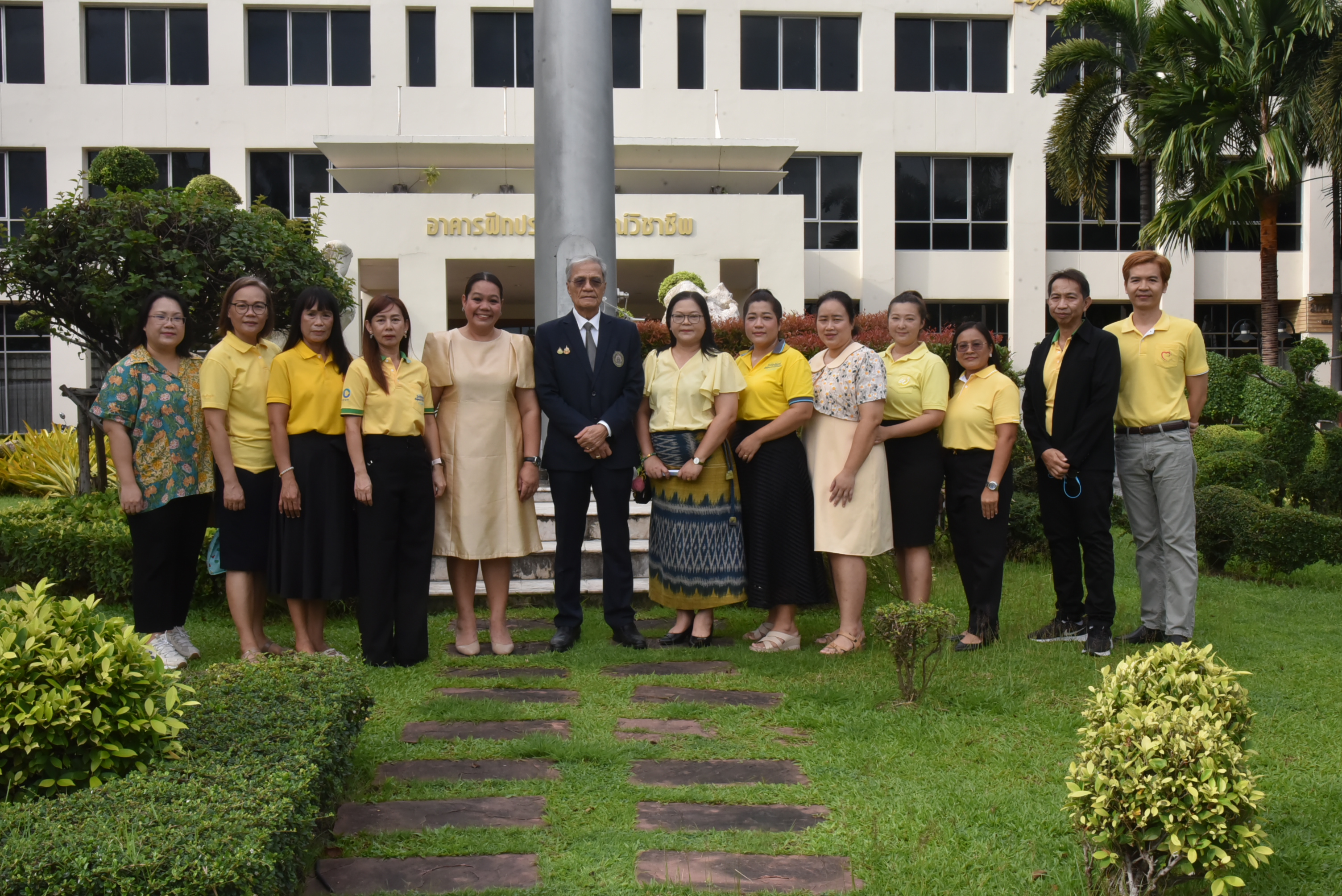 ครบรอบ 108 ปี วันพระราชทานธงชาติไทย 28 กันยายน