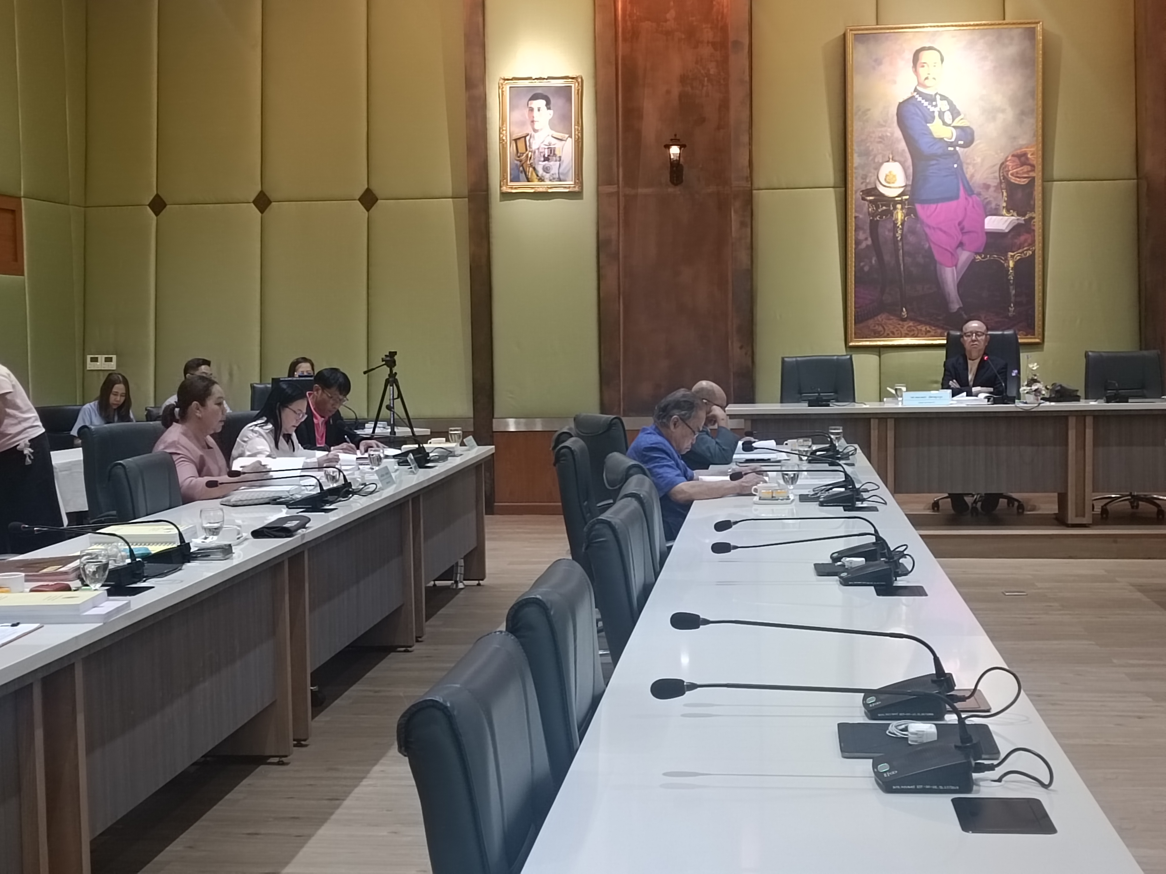 การประชุมคณะกรรมการกลั่นกรองหลักสูตรและวิชาการ   ครั้งที่ 11/2568  วันอังคารที่ 30 กันยายน 2568