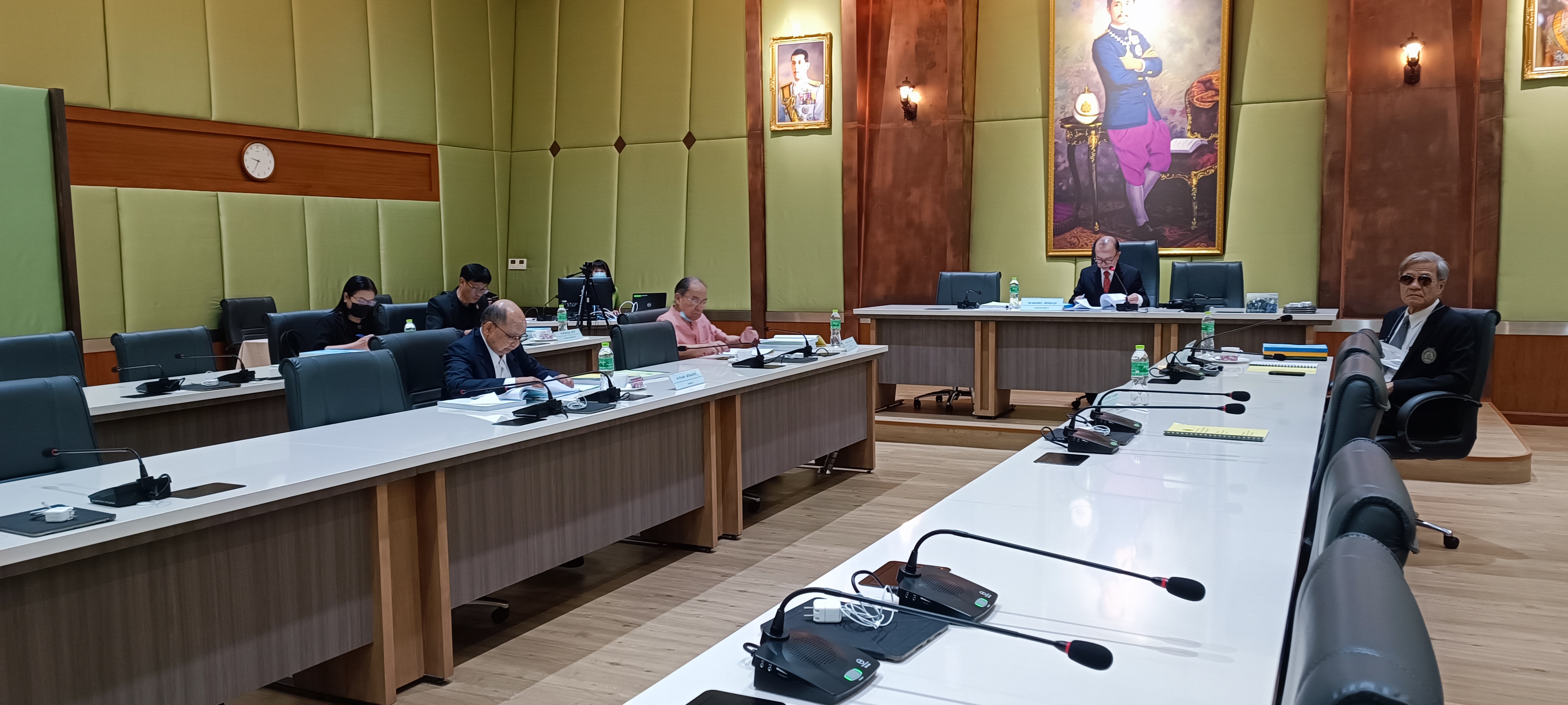 ประชุมคณะกรรมการดำเนินงานของสภามหาวิทยาลัย ฝ่ายกลั่นกรองหลักสูตรและวิชาการ ครั้งที่ 3/2566 วันพุธที่ 29 มีนาคม 2566